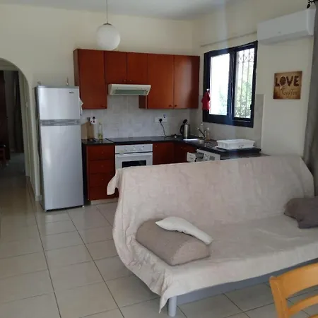 Faros Beach Apt A4