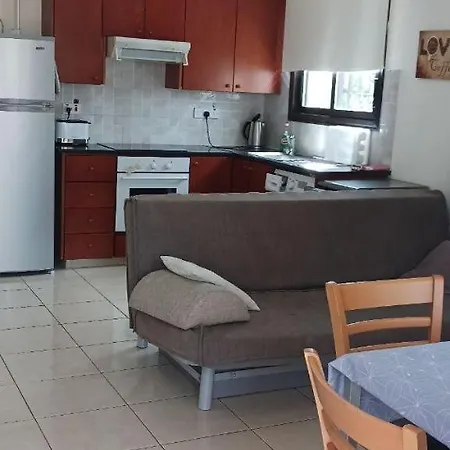 Faros Beach Apt A4