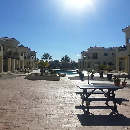 Faros Beach Apt A4