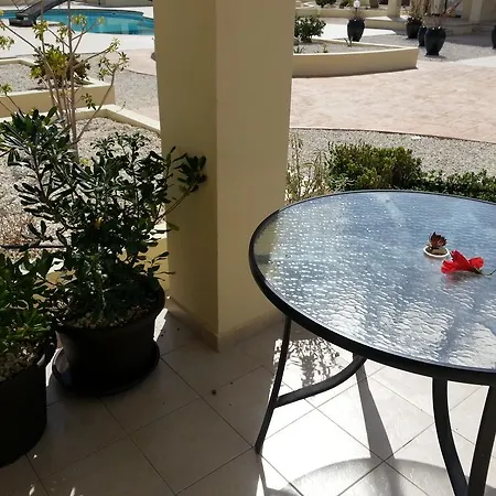 Faros Beach Apt A4 * Paphos
