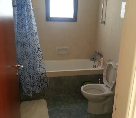 Faros アパート *